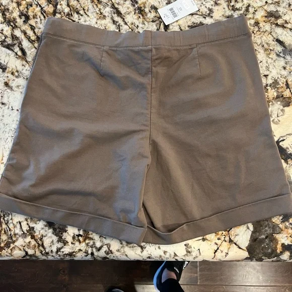 Cotton Blend Women’s Casual Shorts, J Jill, Embroidered Lace Detailed Pockets - Picture 4 of 10